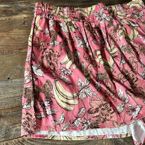 Free People Pillow Talk floral banana print poly short set pajamas EUC size M - Picture 9 of 9